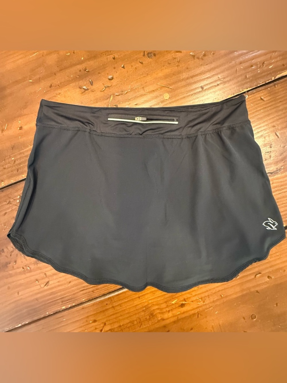 Women’s Run Rabbit Skort - Picture 2 of 5